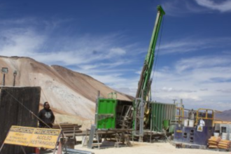 Aprobado proyecto «Champagne»: controversia por minería en cerro Anocarire.