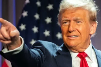 Aranceles por Groenlandia: Trump amenaza con castigos comerciales y 6 aliados se mueven en el Ártico por un botín mineral