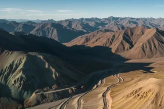 Argentina desafía a Chile en minería con el plan RIGI: Informe revela estrategia competitiva