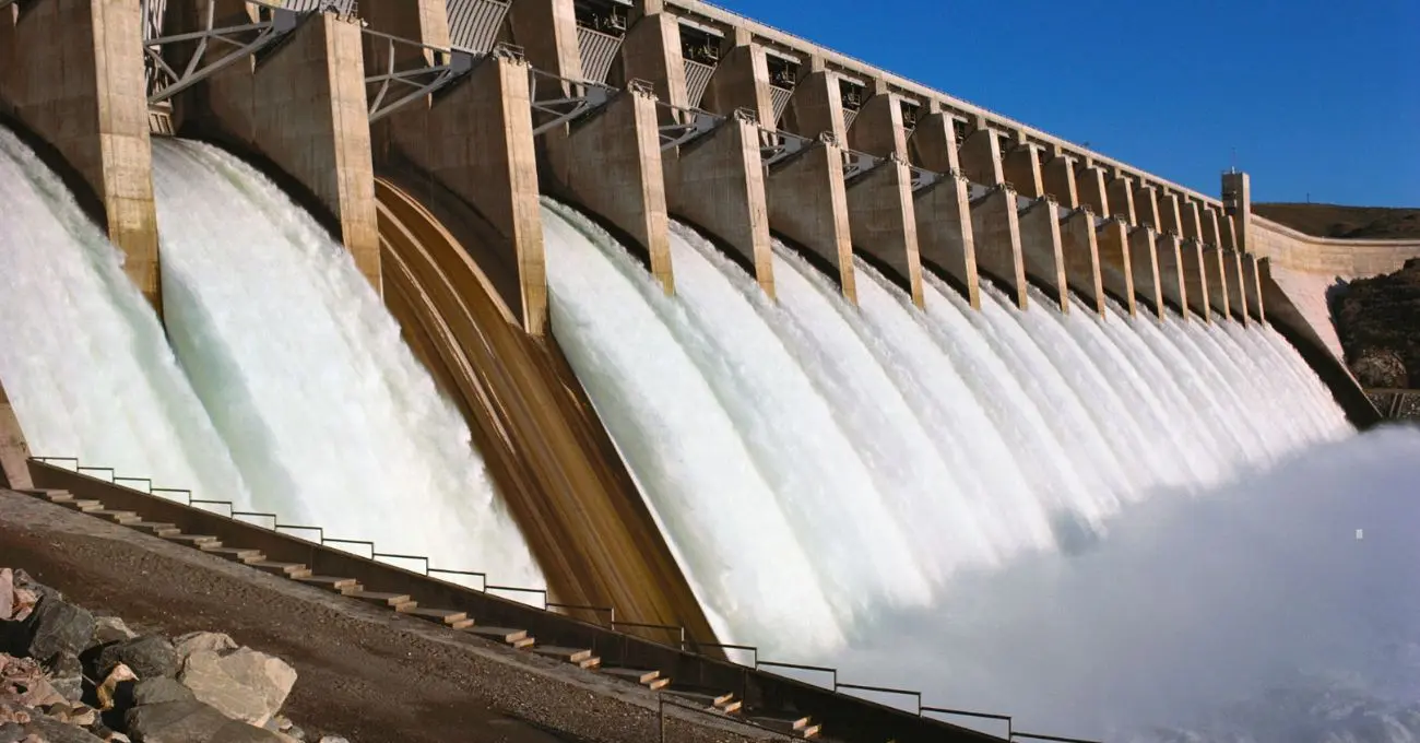 Argentina: Magnate qatarí impulsa proyecto hidroeléctrico privado en la Patagonia y abre debate por agua y territorio