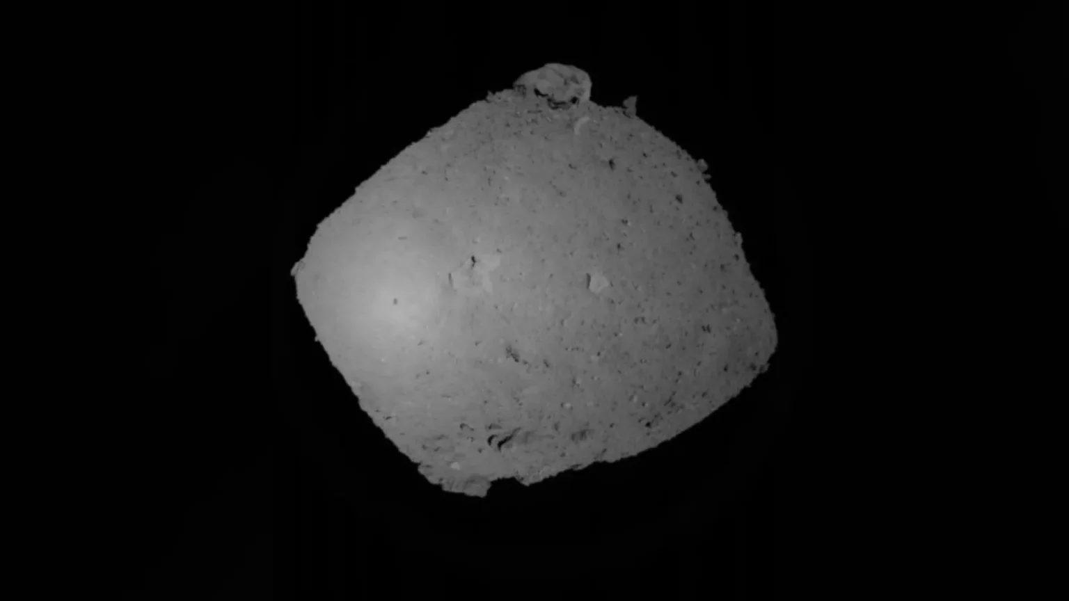 Asteroide Ryugu revela claves del ADN: origen de la vida en debate.