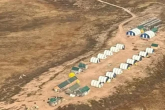 ATHA inicia movilización en Angilak y alista su mayor campaña de uranio en Nunavut