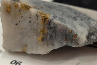 Australia: Southern Cross Gold perfora 3.4 m @ 466 g/t de oro en Sunday Creek