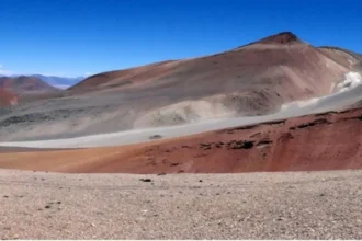 Australiana cierra la compra de un proyecto de oro y plata en Santa Cruz