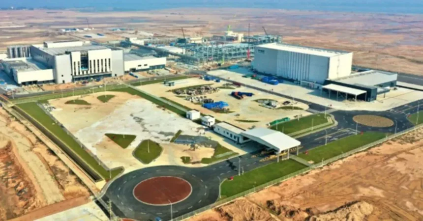 BASF inaugura en China su mayor planta petroquímica pese a desafíos globales