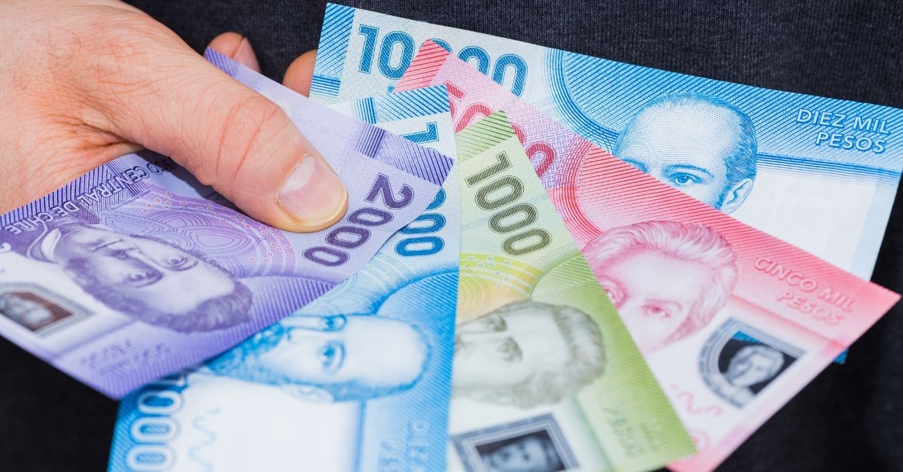 Beneficio de $73 mil automático para mayores de 24 años en Chile