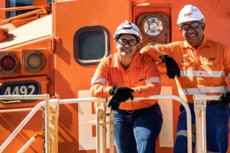 BHP abre más de 30 vacantes en Chile con sueldos de hasta $7 millones