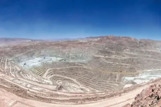 BHP proyecta millonaria inversión en Escondida: el impacto local que podría transformar el norte de Chile