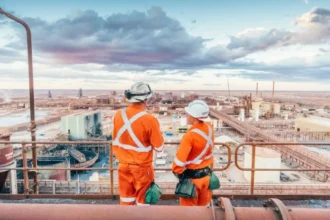 BHP queda al margen del nuevo ciclo de fusiones que reconfigura el mercado global del cobre