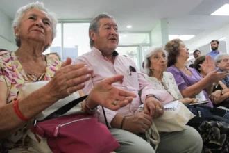 Bonos para pensionados 2026: PGU de hasta $250 mil y seis beneficios clave que complementan la jubilación