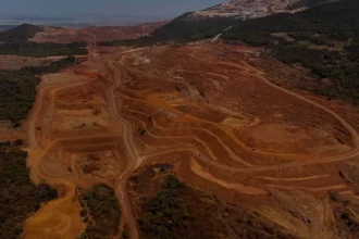 Brasil avanza en política de minerales críticos y descarta crear estatal para tierras raras
