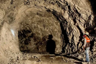 Brasil debate eliminar restricciones laborales para mujeres y mayores en minería subterránea