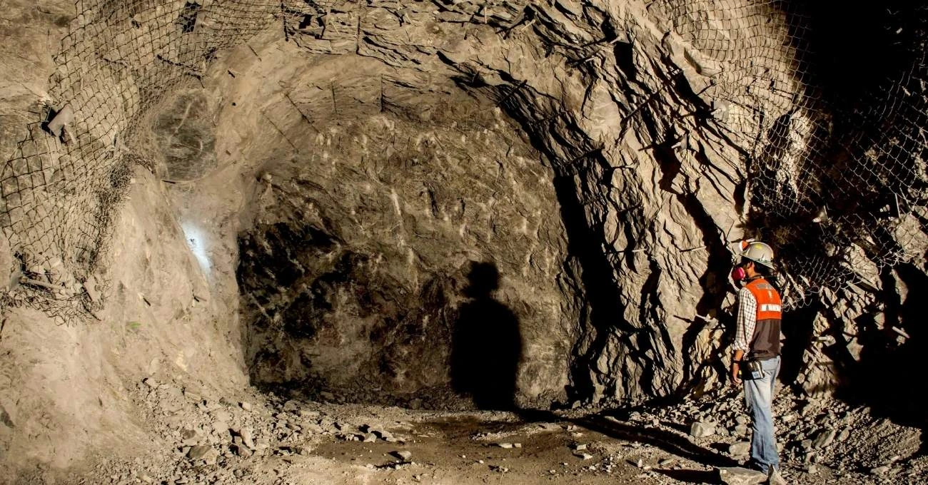 Brasil debate eliminar restricciones laborales para mujeres y mayores en minería subterránea