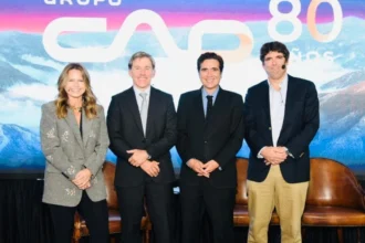 Briones y Mansuy abordan claves y oportunidades para unnuevo ciclo de desarrollo y crecimiento en Chile