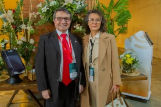 Cámara Minera y Colegio de Geólogos firman acuerdo para impulsar la minería espacial