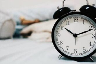 Cambio al horario de invierno en Chile: ¿A qué hora amanece y atardece tras ajustar el reloj?