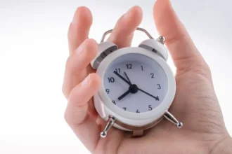 Cambio de hora en Chile: regiones que mantienen su horario de verano