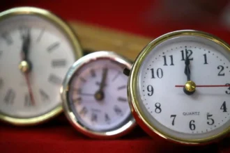 Cambio oficial al horario de invierno inicia el 4 de abril