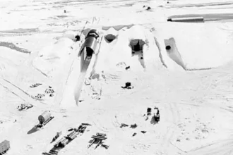 Camp Century reaparece bajo 30 metros de hielo: el radar de la NASA detecta la base secreta de la Guerra Fría en Groenlandia