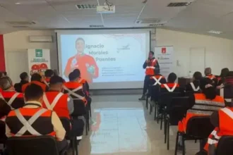 Campeón sudamericano de taekwondo realizó charla de seguridad en Codelco Salvador