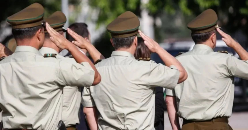 Carabineros abre postulaciones laborales con sueldos hasta $1.053.901: Últimos días