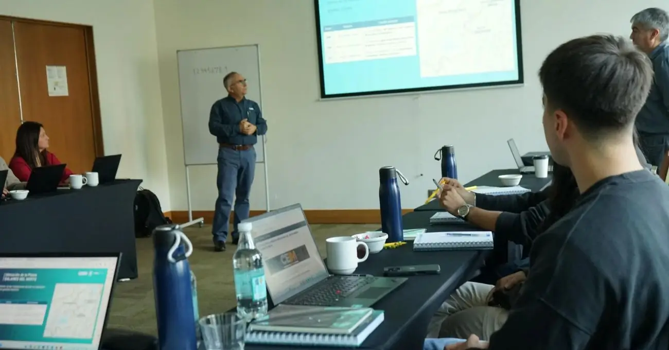 CEIM impulsa la formación de jóvenes talentos de Gold Fields con curso de introducción al proceso de oro