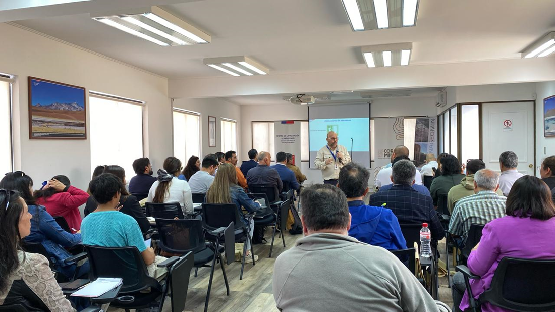 Centro de Capacitación de Sernageomin en La Serena capacita a 1.157 personas en su primer año, con 53% de participación femenina