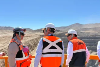CEO Global de Hitachi Construction Machinery visita Antofagasta y Copiapó