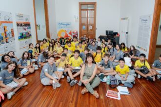Cerca de 800 escolares viven una grata experiencia educativa junto a “El Principito” en Sala de Arte Casa Collahuasi