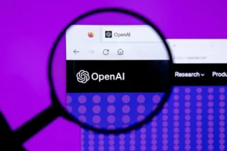 ChatGPT: las desinstalaciones saltan 295% en EE.UU. tras el acuerdo de OpenAI con el “Department of War”