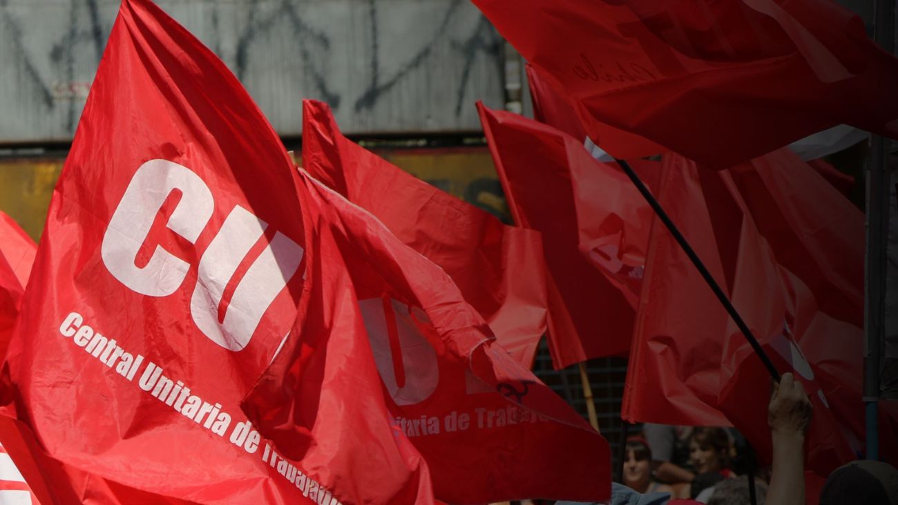 Chile 2025: Negociaciones para un salario mínimo de $725.000 inician en mayo, apuntando a un «salario vital