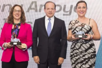 Chile alcanza récord mundial de participación femenina en minería y premia a líderes con el Karen Poniachik 2025