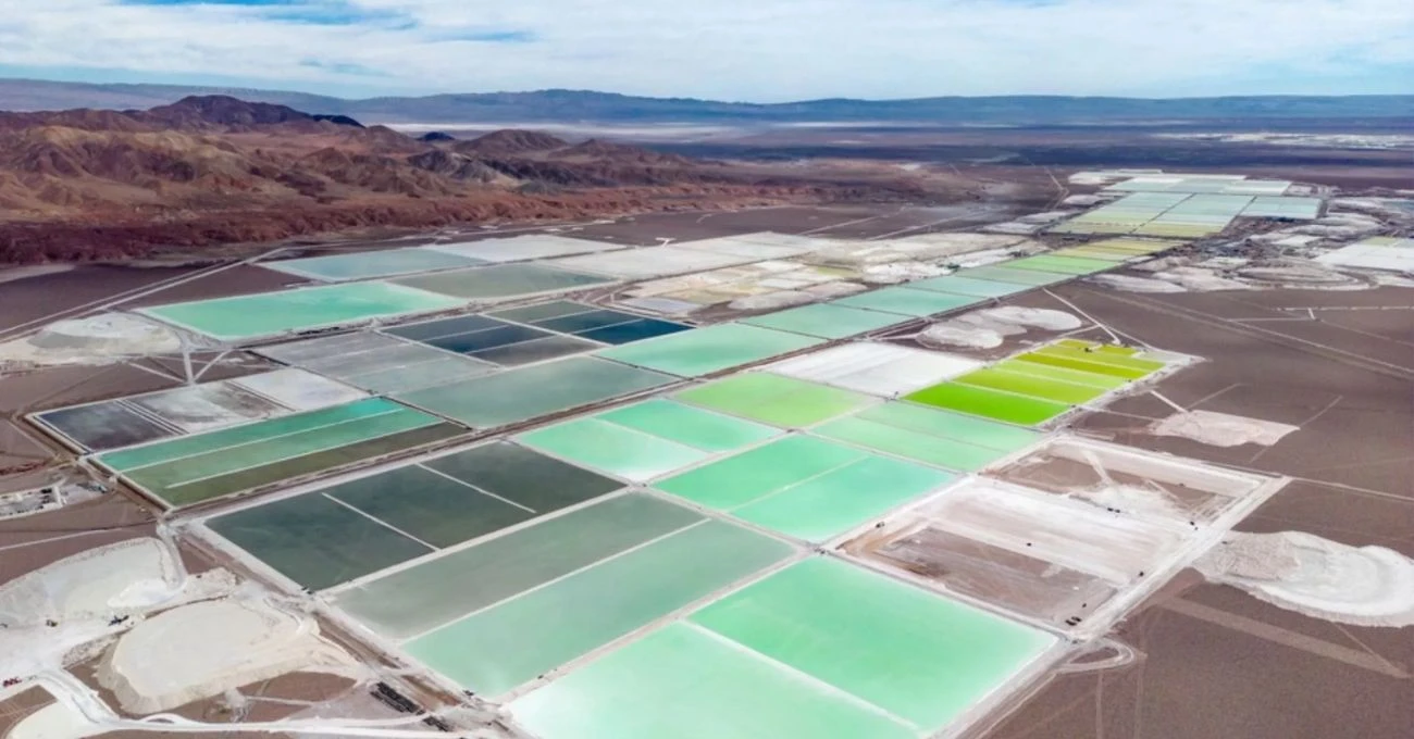Chile ante el desafío de ampliar la cadena de valor del litio: hacia una industria de baterías y reciclaje sostenible
