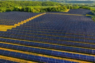 Chile aprueba 38 proyectos por USD$6.731 millones, destacando energías renovables