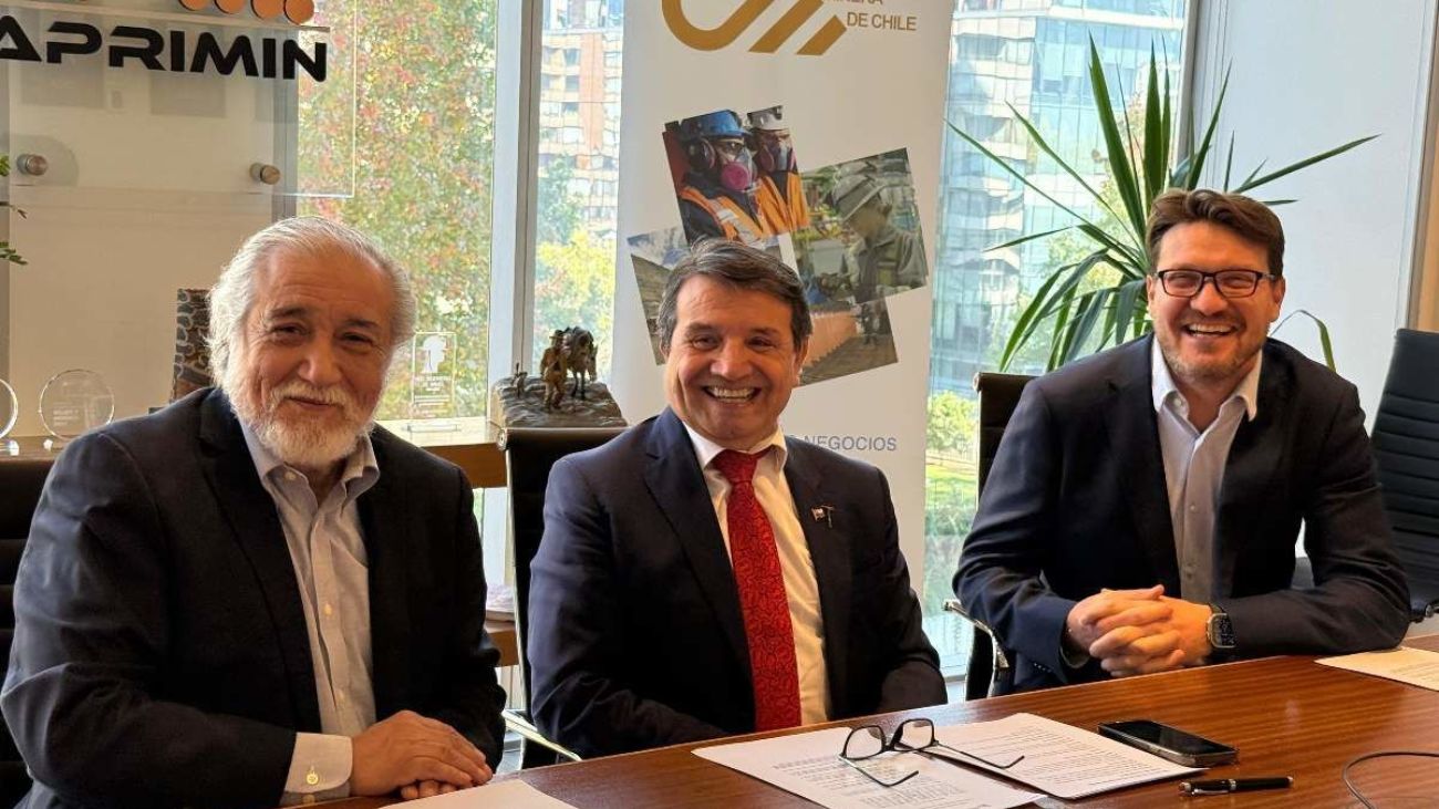 Chile apuesta por la minería espacial: Cámara Minera y Aprimin firman convenio para explorar la Luna y Marte