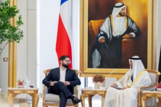 Chile avanza hacia acuerdo comercial con Emiratos Árabes que eliminaría aranceles al 97% de sus exportaciones