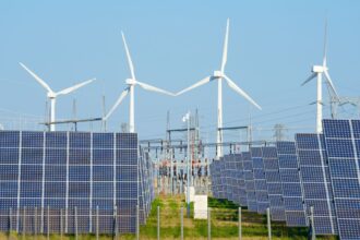 Chile avanza hacia la sostenibilidad: Empresas optan por el mercado libre de energía para reducir costos y acceder a fuentes renovables