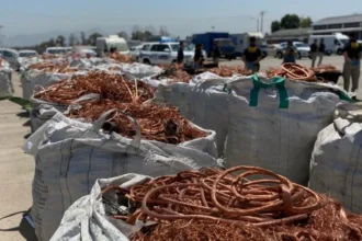 Chile desmantela red que exportaba cobre robado a China por 817 mil millones