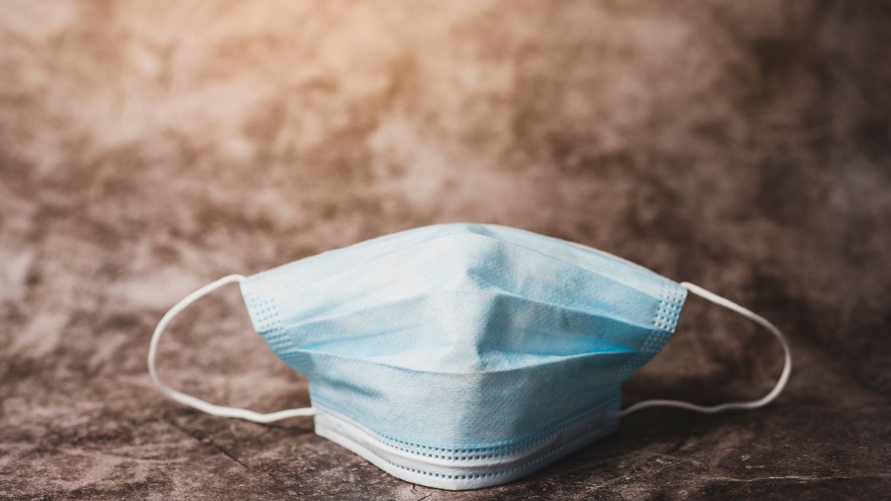 Chile Impone Uso Obligatorio de Mascarillas en Centros de Urgencia por Aumento de Virus Respiratorios