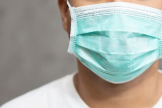 Chile Impone Uso Obligatorio de Mascarillas en Urgencias por Aumento de Virus Respiratorios
