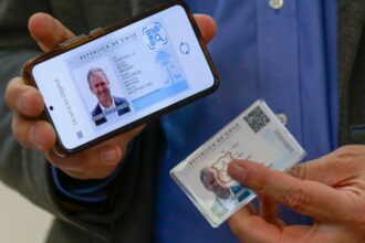 Chile lanza licencia de conducir digital: Más seguridad y acceso fácil a información vehicular