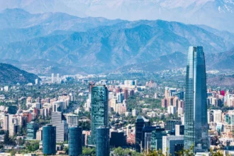 Chile y Costa Rica lideran nuevo índice de prosperidad de IMD para América Latina y el Caribe