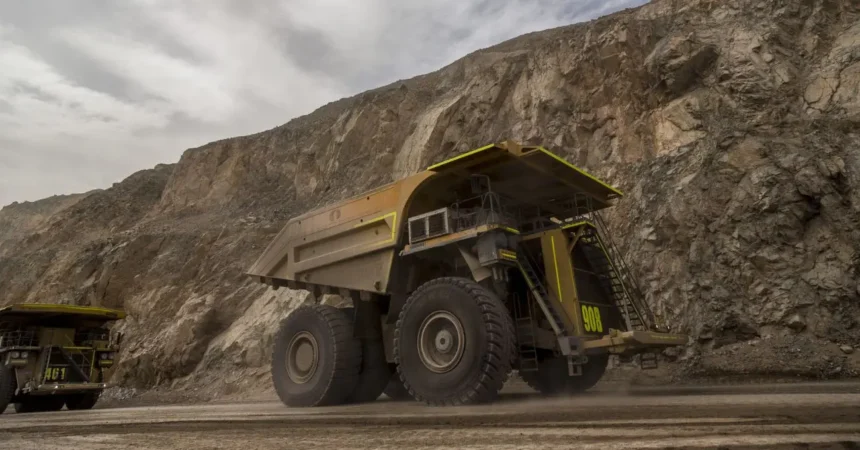 China destina más de US$120.000 millones a minería y procesamiento para asegurar minerales críticos en el exterior