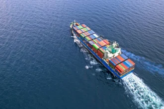 China incrementa exportaciones de metales tras conflicto en Irán