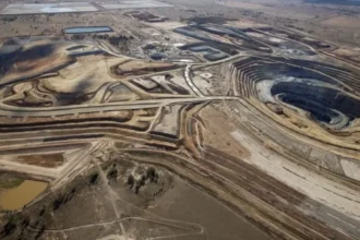 China lidera la minería de litio en Congo mientras EE. UU. busca competir