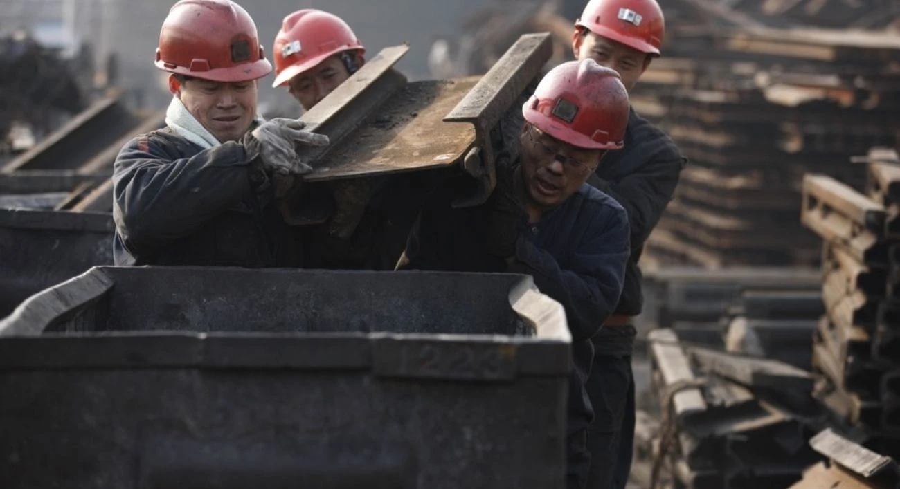 China prevé primera caída anual en demanda de carbón desde 2017 en medio de ajuste industrial