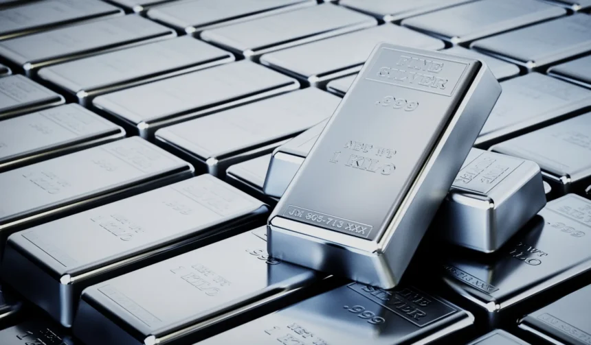 China rompe récord de importaciones de plata impulsada por la demanda solar e inversión