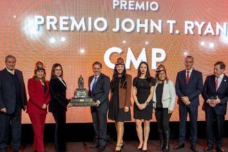 CMP gana Premio John T. Ryan por Seguridad en Minas El Romeral.