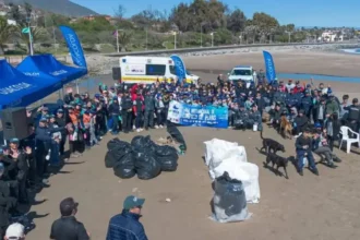 CMP refuerza compromiso ambiental en jornada de limpieza de playas en Huasco