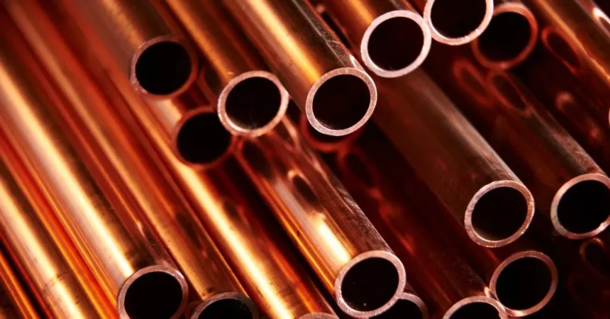 Cobre cae a su segundo valor más bajo del año en medio de la guerra en Medio Oriente